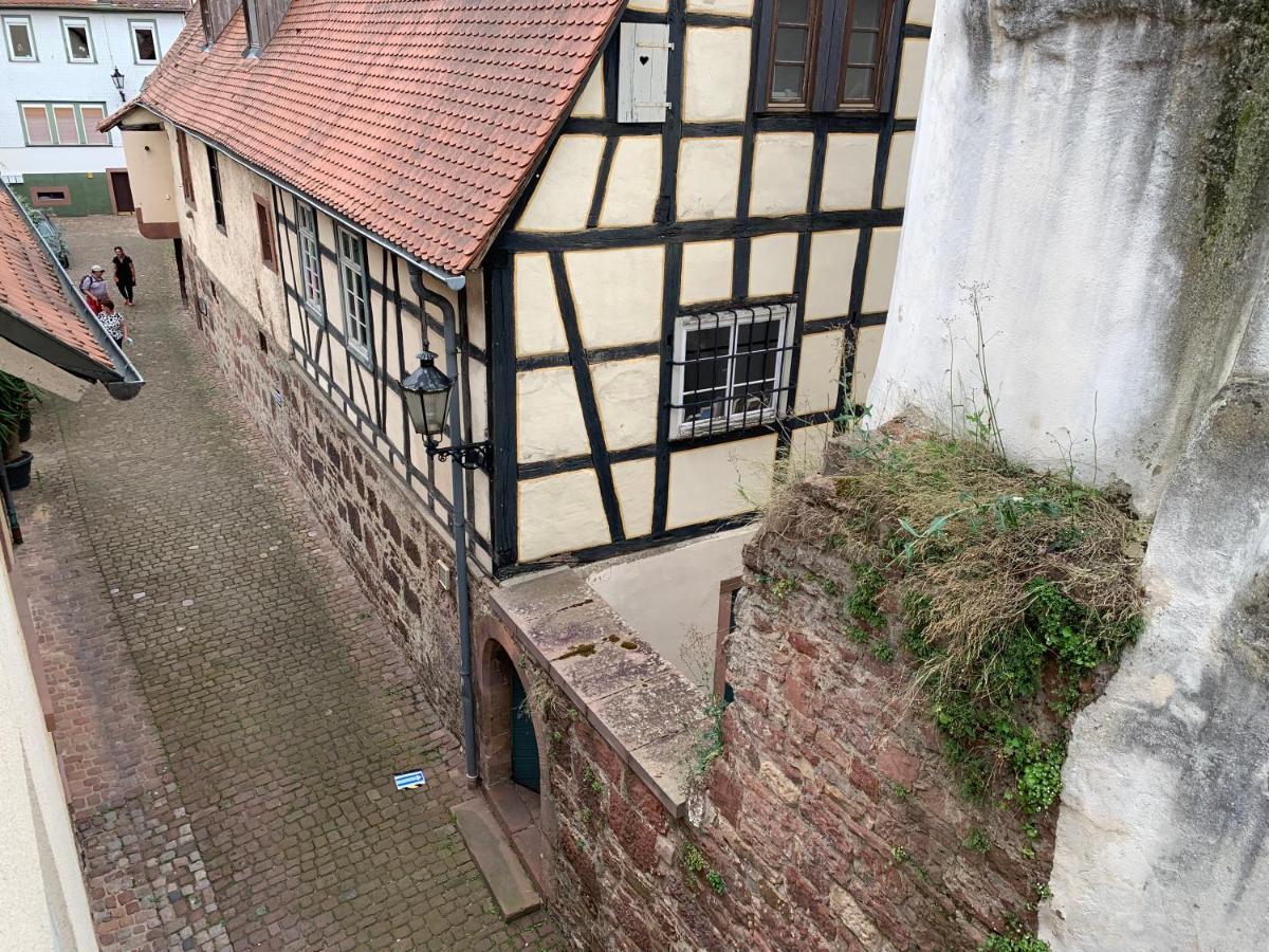 Ferienwohnung Wohnen Am Historischen Rathaus Michelstadt Exterior foto