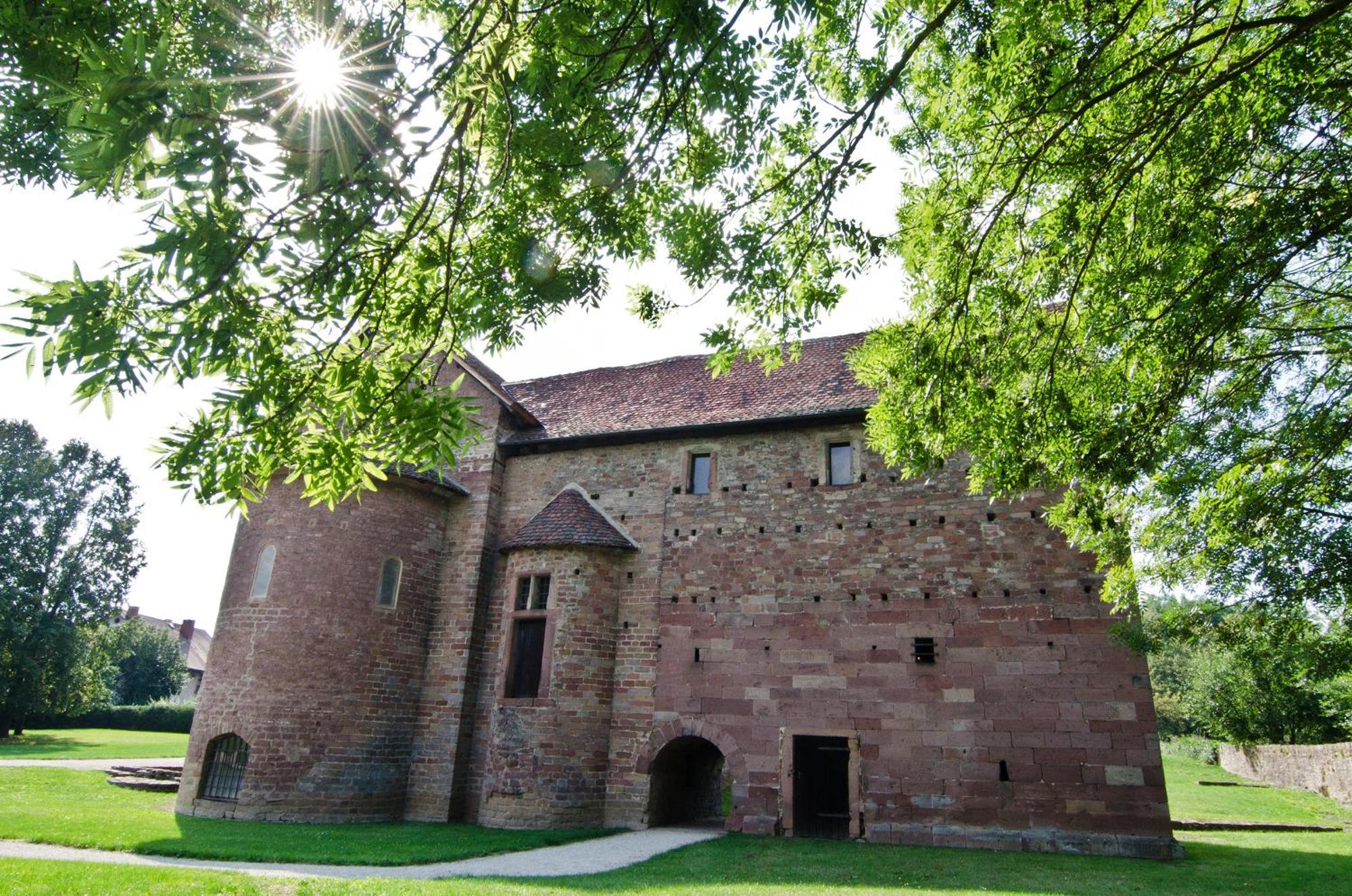 Ferienwohnung Wohnen Am Historischen Rathaus Michelstadt Exterior foto